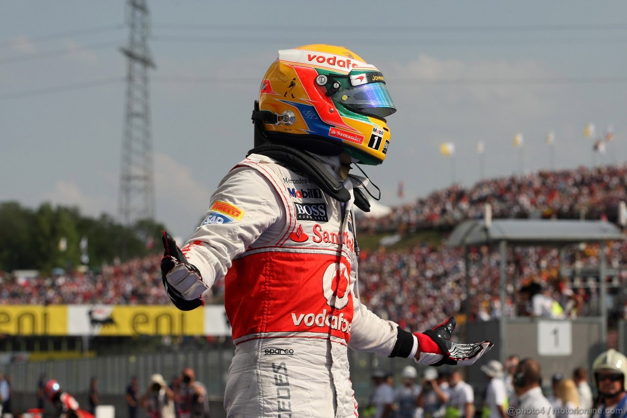 GP UNGHERIA, 29.07.2012- Gara, Lewis Hamilton (GBR) McLaren Mercedes MP4-27 vincitore