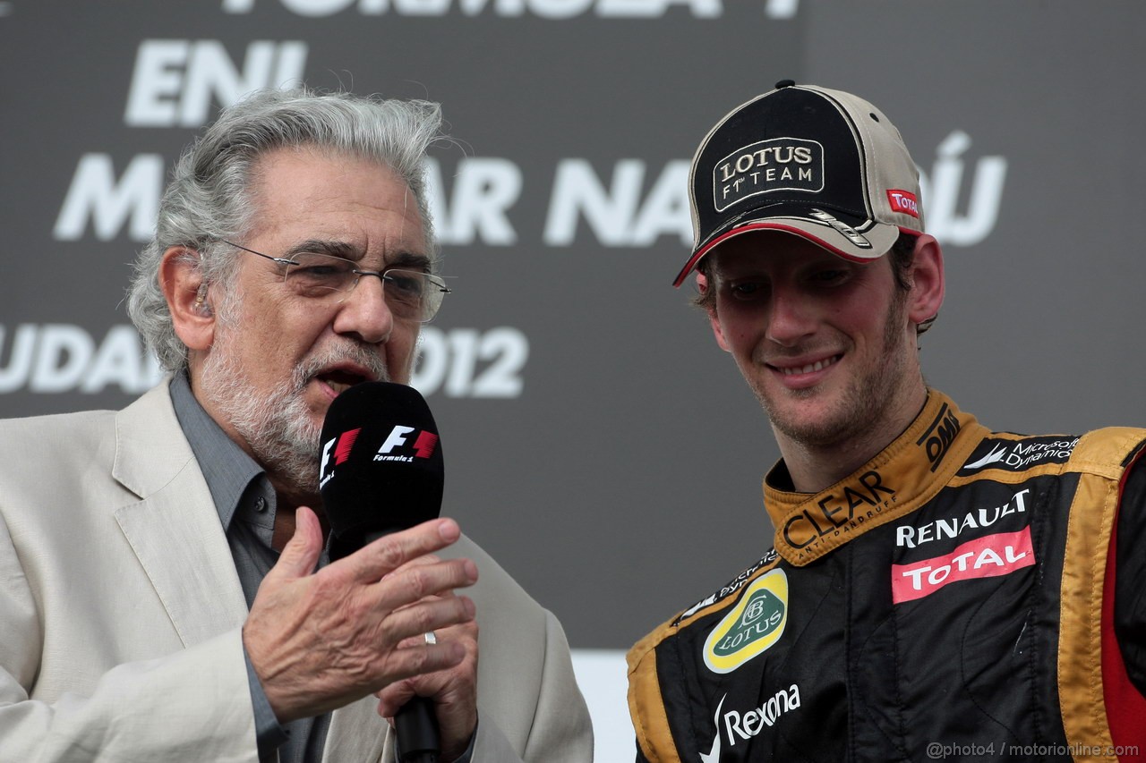 GP UNGHERIA, 29.07.2012- Gara, Placido Domingo (ESP), Tenor e Romain Grosjean (FRA) Lotus F1 Team E20