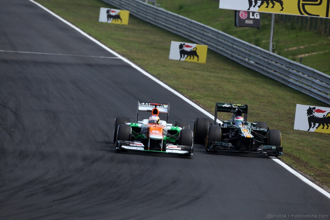 GP UNGHERIA, 29.07.2012- Gara, Paul di Resta (GBR) Sahara Force India F1 Team VJM05 e Vitaly Petrov (RUS) Caterham F1 Team CT01 