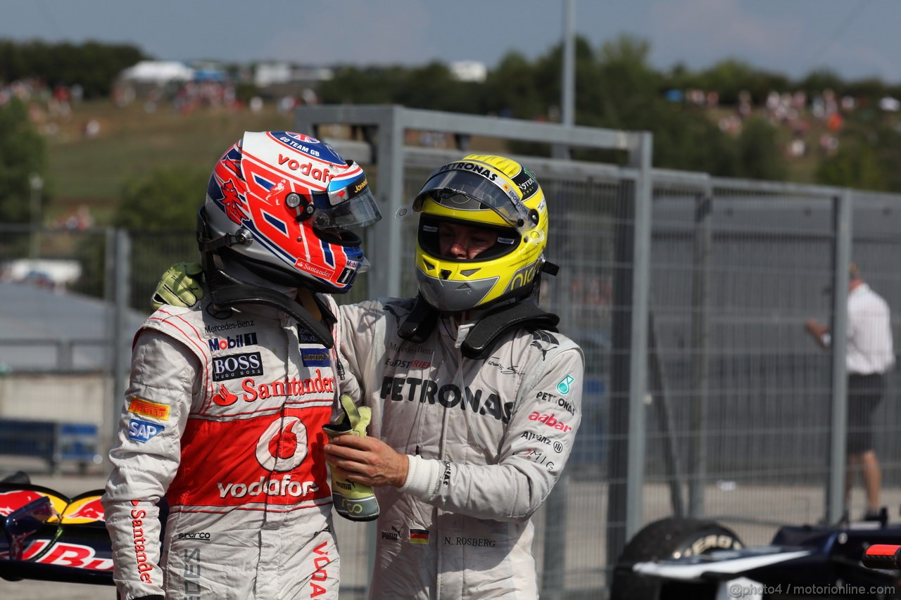 GP UNGHERIA, 29.07.2012- Gara, Jenson Button (GBR) McLaren Mercedes MP4-27 e Nico Rosberg (GER) Mercedes AMG F1 W03