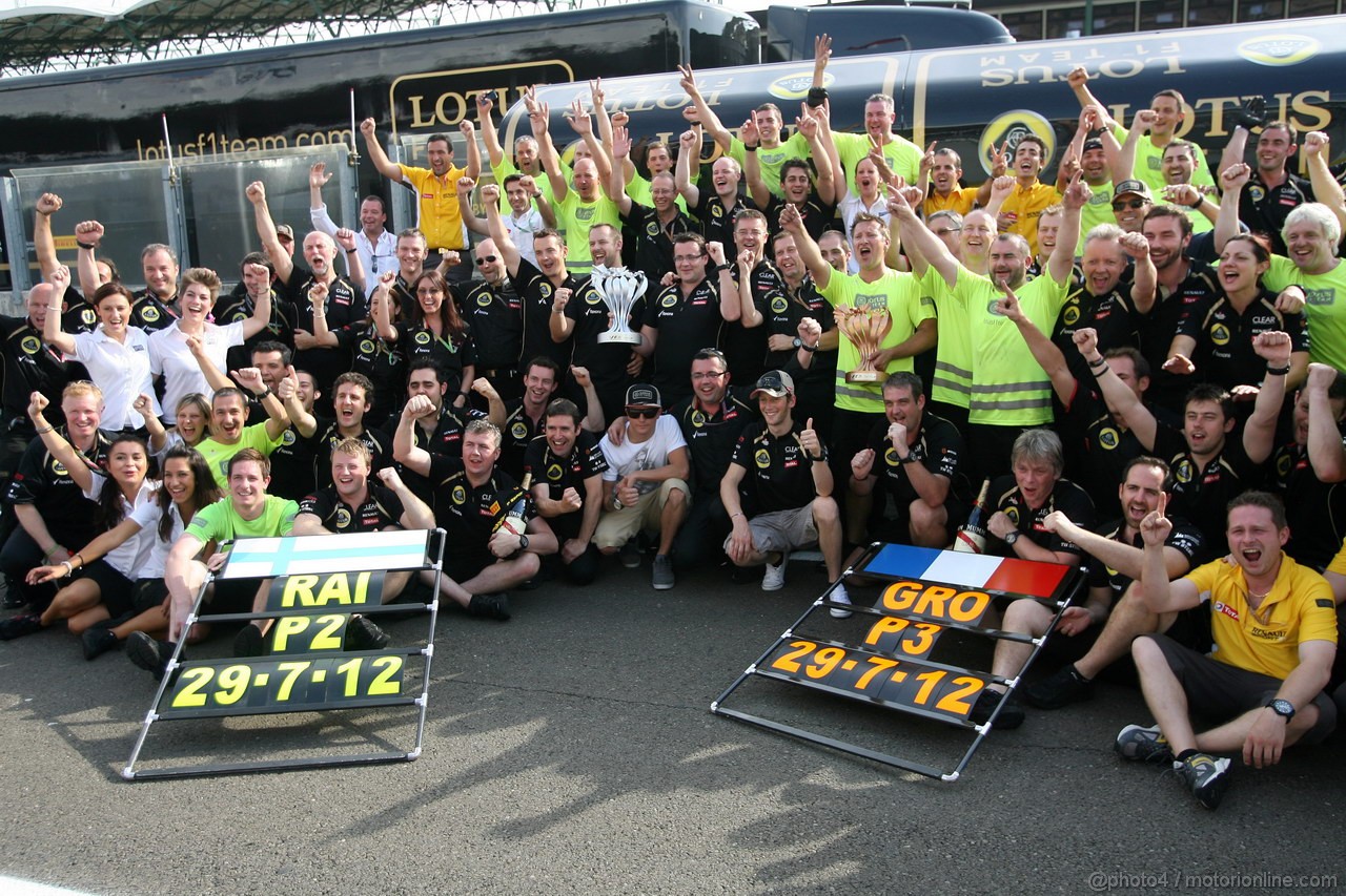 GP UNGHERIA, 29.07.2012- Gara, Festeggiamenti, secondo Kimi Raikkonen (FIN) Lotus F1 Team E20 e terzo Romain Grosjean (FRA) Lotus F1 Team E20 with Eric Boullier (FRA), Team Manager, Lotus F1 Team