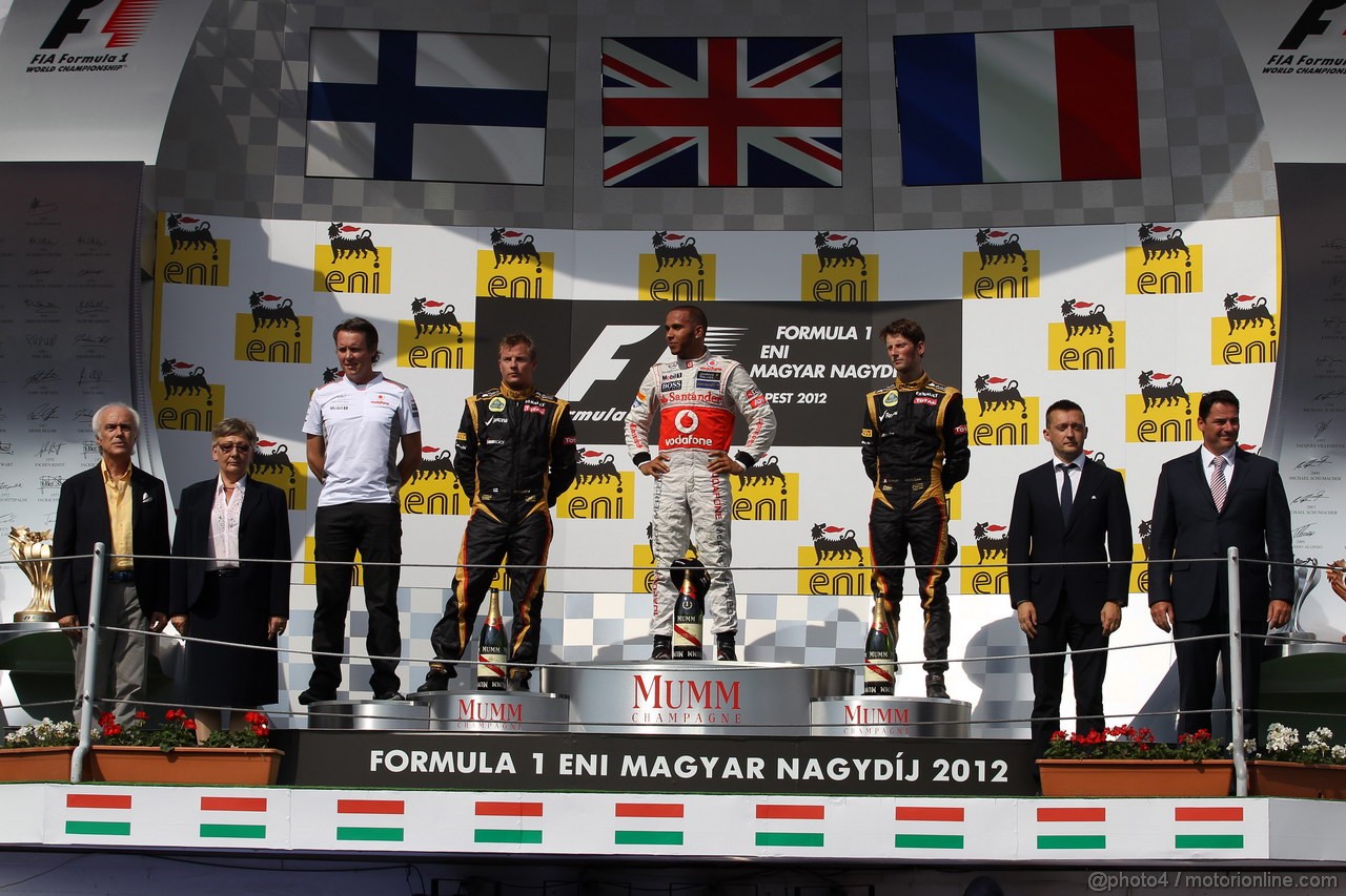 GP UNGHERIA, 29.07.2012- Gara, Lewis Hamilton (GBR) McLaren Mercedes MP4-27 vincitore, secondo Kimi Raikkonen (FIN) Lotus F1 Team E20 e terzo Romain Grosjean (FRA) Lotus F1 Team E20 e Sam Michael (AUS) McLaren Sporting Director