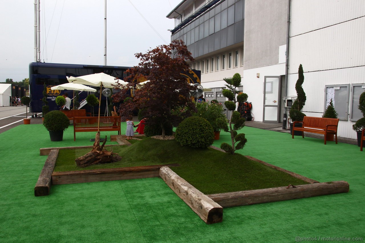 GP UNGHERIA, 26.07.2012- Paddock