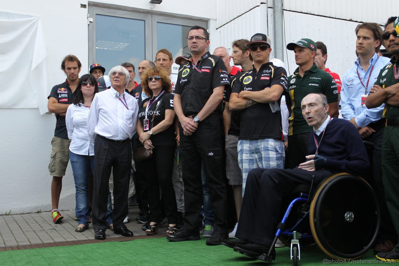 GP UNGHERIA, 28.07.2012-  Bernie Ecclestone (GBR) CEO Formula One Group (FOM), drivers e key team personnel pay their respects to the Hungarian GP Promoter Tamas Frank, who died last month.