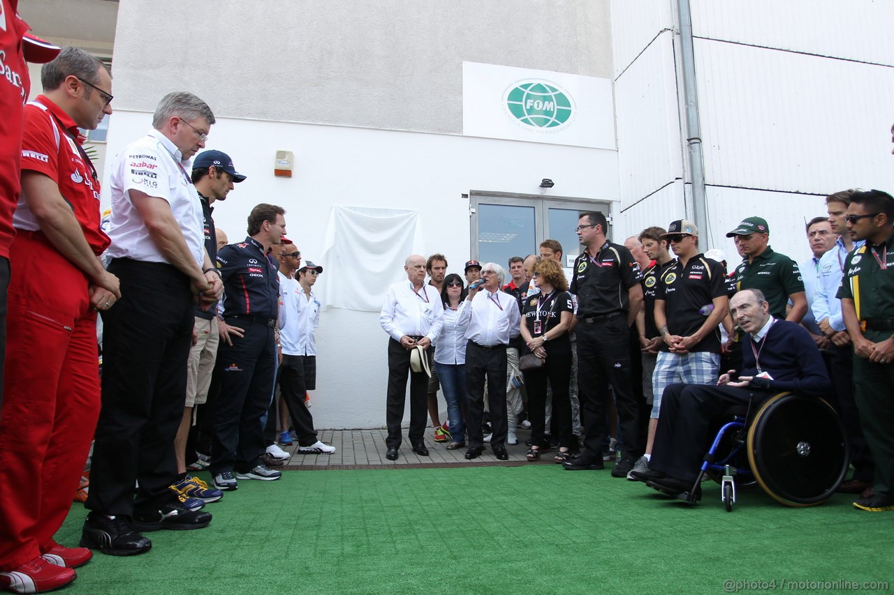 GP UNGHERIA, 28.07.2012-  Bernie Ecclestone (GBR) CEO Formula One Group (FOM), drivers e key team personnel pay their respects to the Hungarian GP Promoter Tamas Frank, who died last month.