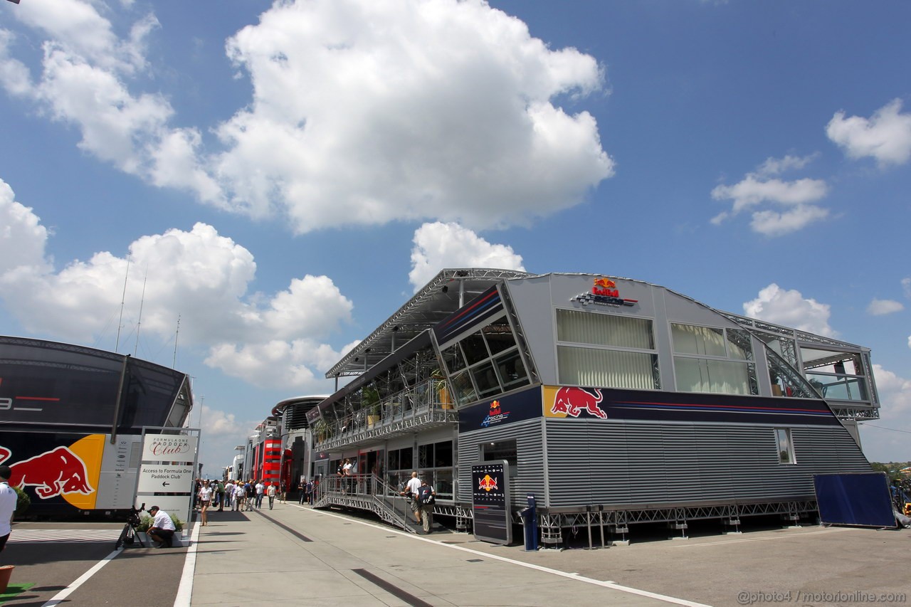 GP UNGHERIA, 27.07.2012- Prove Libere 2, Paddock