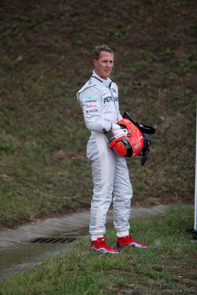 GP UNGHERIA, 27.07.2012- Prove Libere 2, Crash, Michael Schumacher (GER) Mercedes AMG F1 W03 