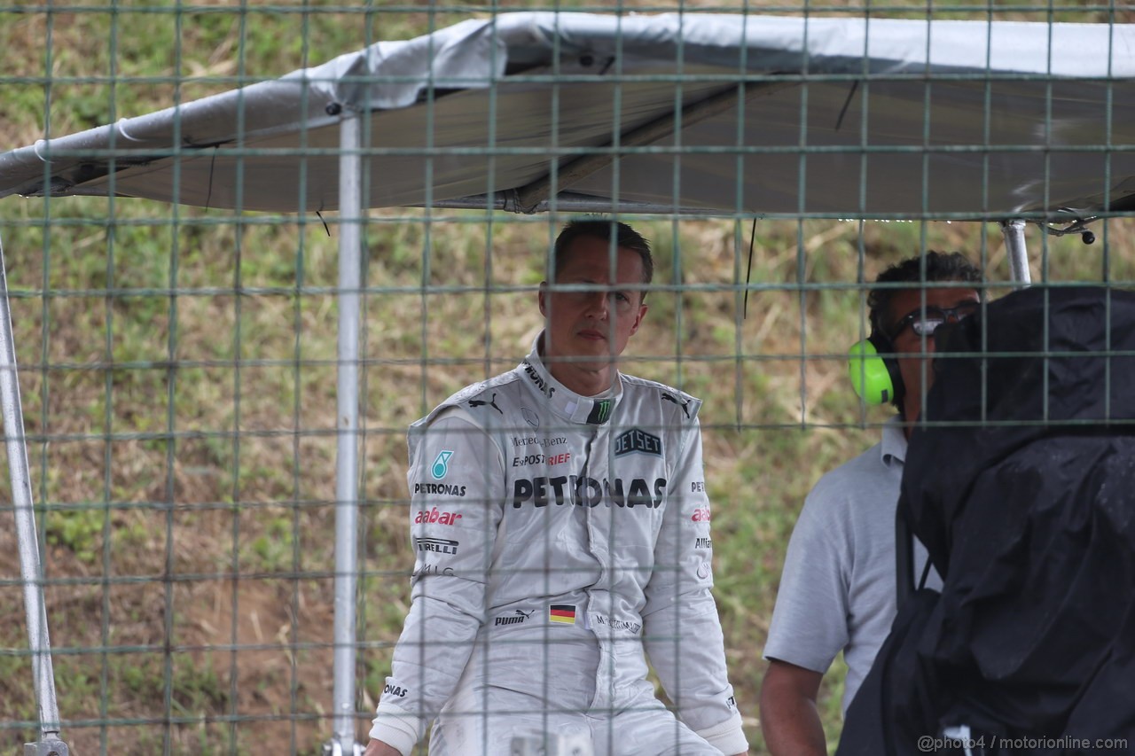 GP UNGHERIA, 27.07.2012- Prove Libere 2, Michael Schumacher (GER) Mercedes AMG F1 W03 after crash 