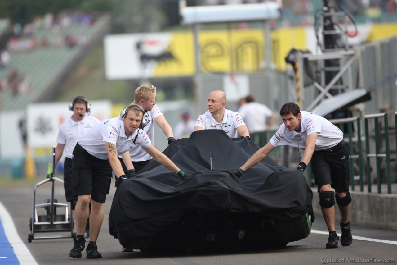GP UNGHERIA, 27.07.2012- Prove Libere 2, The car of Michael Schumacher (GER) Mercedes AMG F1 W03 after crash 
