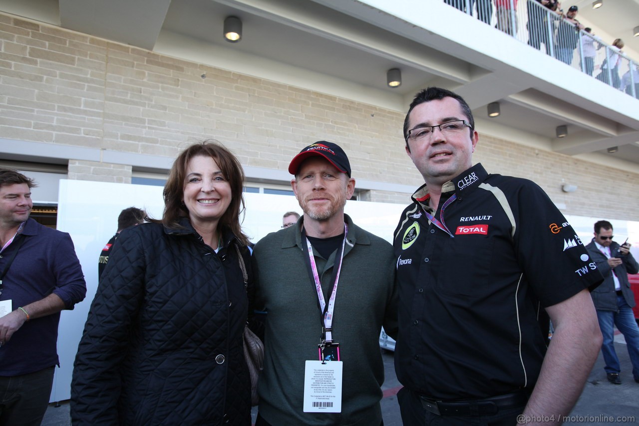 GP USA, 17.11.2012 - Eric Boullier (FRA), Team Manager, Renault F1 Team with Ron Howard (USA) Film Director