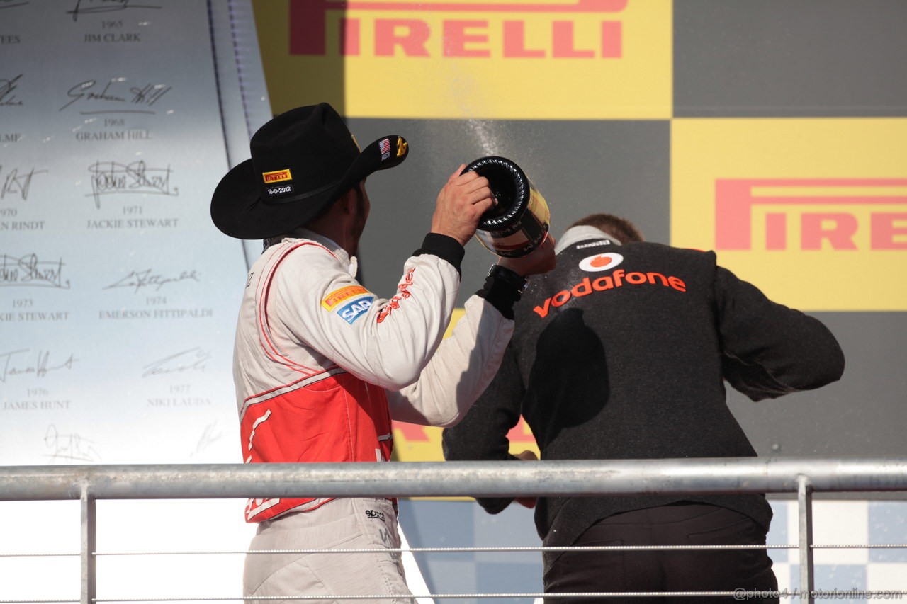 GP USA, 18.11.2012 - Podium, winner Lewis Hamilton (GBR) McLaren Mercedes MP4-27 with Paddy Lowe (GBR) McLaren Engineering Director