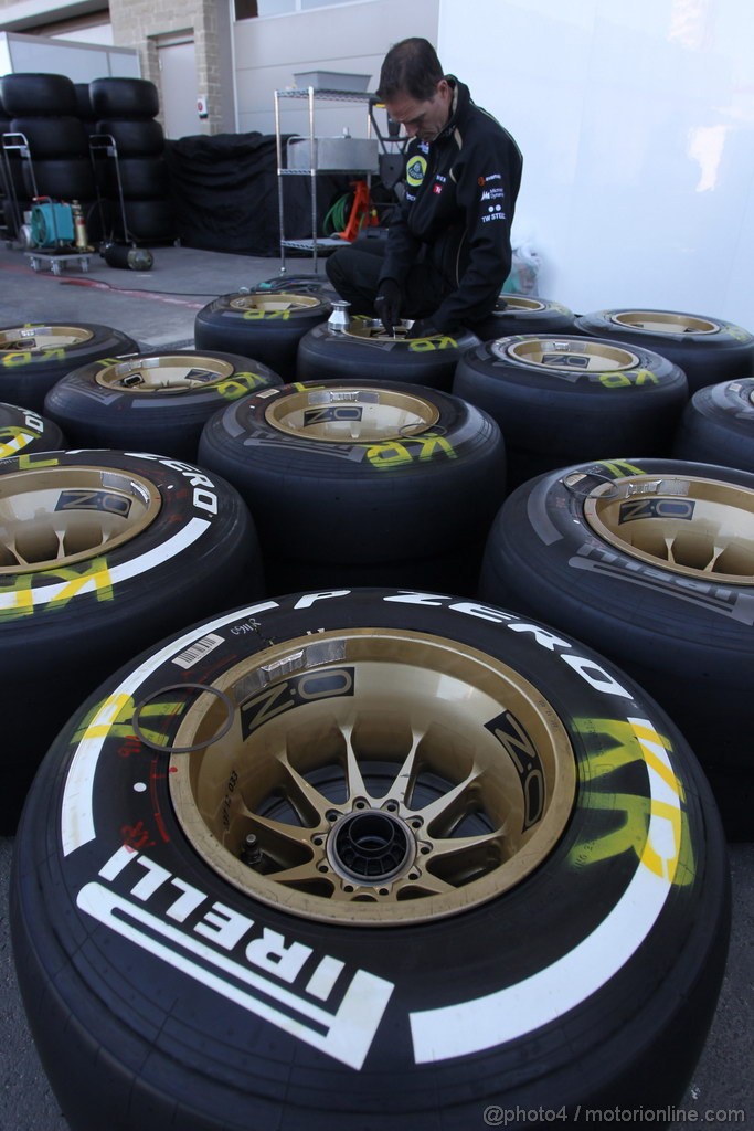 GP USA, 15.11.2012 - Pirelli Tyres