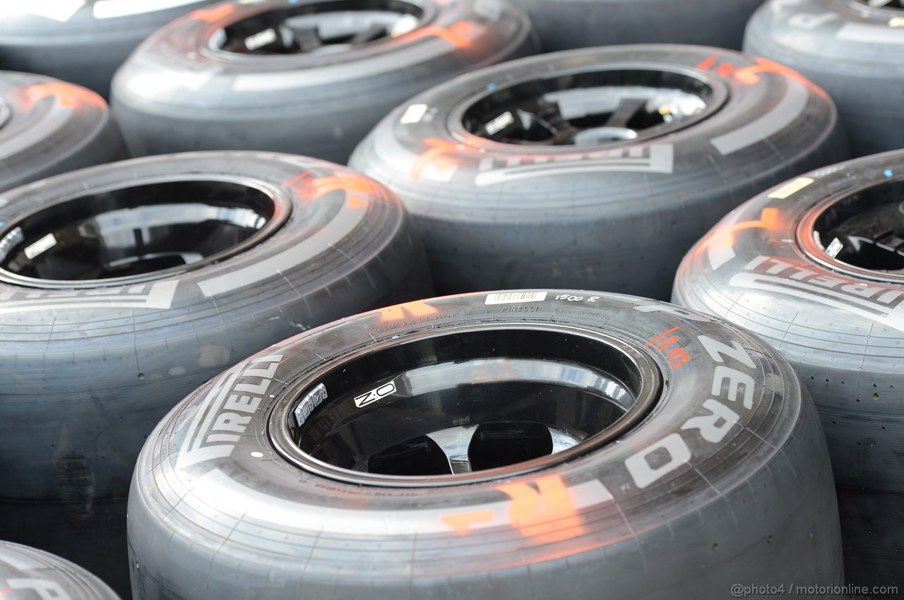GP USA, 15.11.2012 - Pirelli Tyres