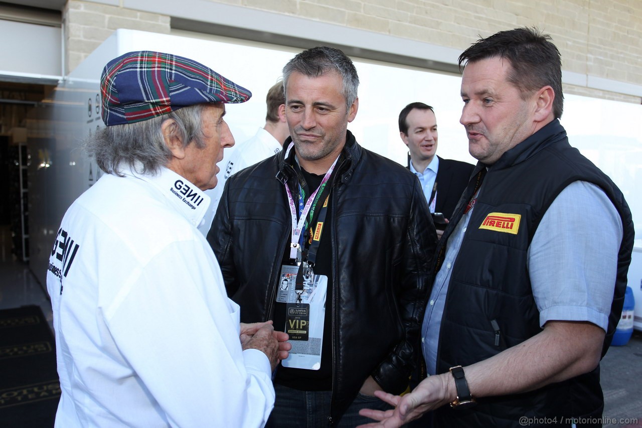 GP USA, 17.11.2012 - Matt LeBlanc (USA) Actor with Paul Hembery (GBR) Pirelli Motorspor Director e Jackie Stewart (GBR). 