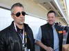 GP USA, 17.11.2012 - Matt LeBlanc (USA) Actor with Paul Hembery (GBR) Pirelli Motorspor Director 
