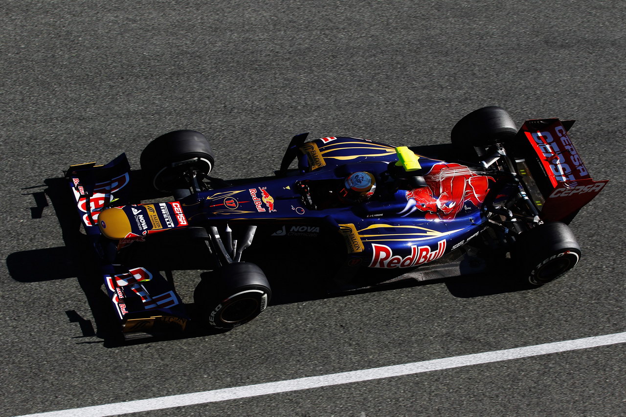 Jerez Test Febbraio 2012, JEREZ DE LA FRONTERA, SPAIN - FEBRUARY 09:  Jean-Eric Vergne of France e Scuderia Toro Rosso drives during day three of Formula One winter testing at the Circuito de Jerez on February 9, 2012 in Jerez de la Frontera, Spain.  (Photo by Paul Gilham/Getty Images)