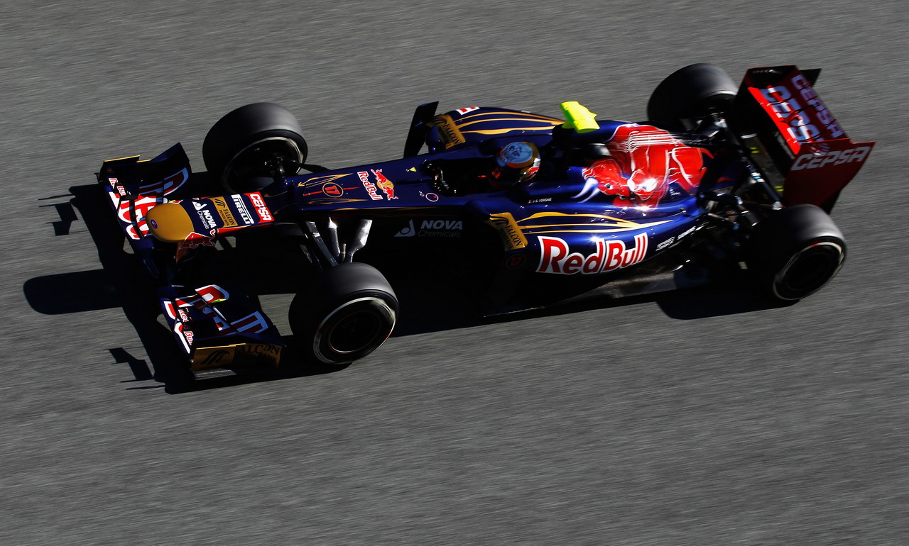 Jerez Test Febbraio 2012, JEREZ DE LA FRONTERA, SPAIN - FEBRUARY 09:  Jean-Eric Vergne of France e Scuderia Toro Rosso drives during day three of Formula One winter testing at the Circuito de Jerez on February 9, 2012 in Jerez de la Frontera, Spain.  (Photo by Paul Gilham/Getty Images)