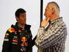 Jerez Test Febbraio 2012, JEREZ DE LA FRONTERA, SPAIN - FEBRUARY 09:  (L-R) Mark Webber of Australia e Red Bull Racing talks with Red Bull Racing team owner Dietrich Mateschitz during day three of Formula One winter testing at the Circuito de Jerez on February 9, 2012 in Jerez de la Frontera, Spain.  (Photo by Mark Thompson/Getty Images)