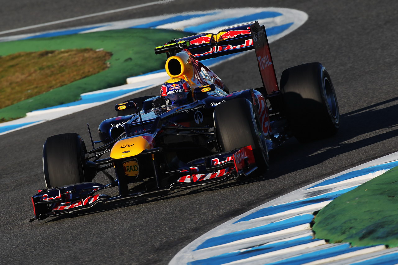 Jerez Test Febbraio 2012, JEREZ DE LA FRONTERA, SPAIN - FEBRUARY 08:  Mark Webber of Australia e Red Bull Racing drives during day two of Formula One winter testing at the Circuito de Jerez on February 8, 2012 in Jerez de la Frontera, Spain.  (Photo by Mark Thompson/Getty Images)