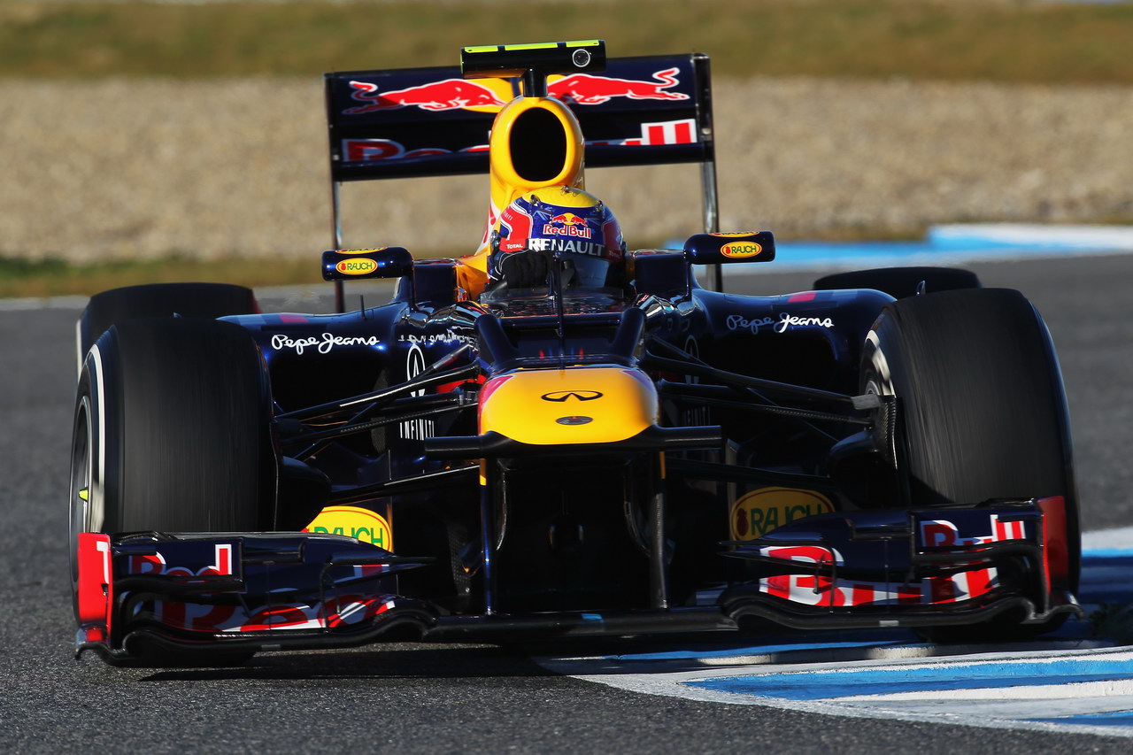 Jerez Test Febbraio 2012, JEREZ DE LA FRONTERA, SPAIN - FEBRUARY 08:  Mark Webber of Australia e Red Bull Racing drives during day two of Formula One winter testing at the Circuito de Jerez on February 8, 2012 in Jerez de la Frontera, Spain.  (Photo by Mark Thompson/Getty Images)