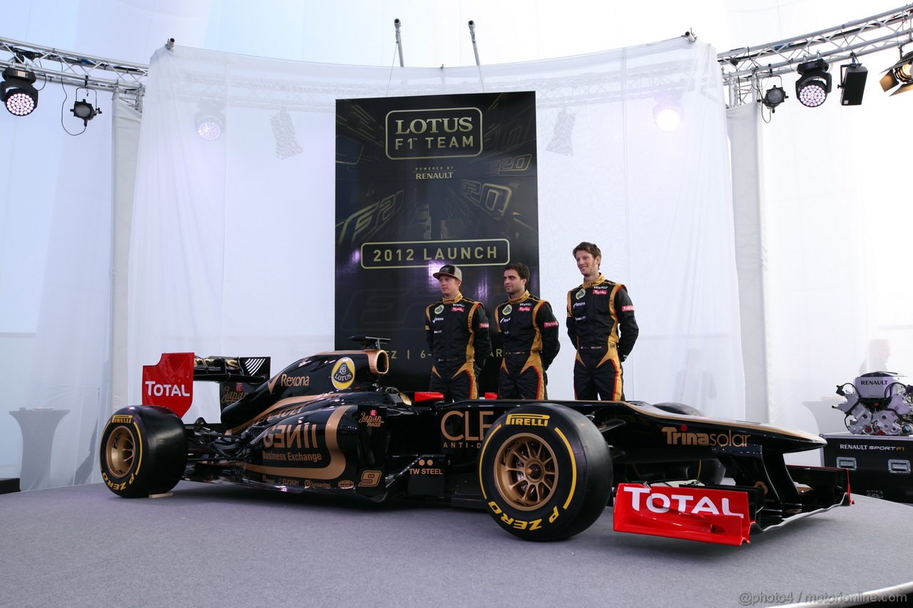 Lotus E20, Kimi Raikkonen, Lotus Renault F1 Team with Jerome d'Ambrosio (BEL),  Lotus Renault F1 Team e Romain Grosjean (FRA), Lotus Renault F1 Team  - Lotus F1 Team E20 Launch 