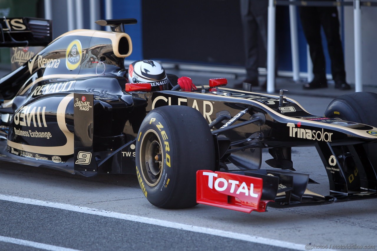 Lotus E20, Kimi Raikkonen, Lotus Renault F1 Team  - Lotus F1 Team E20 Launch