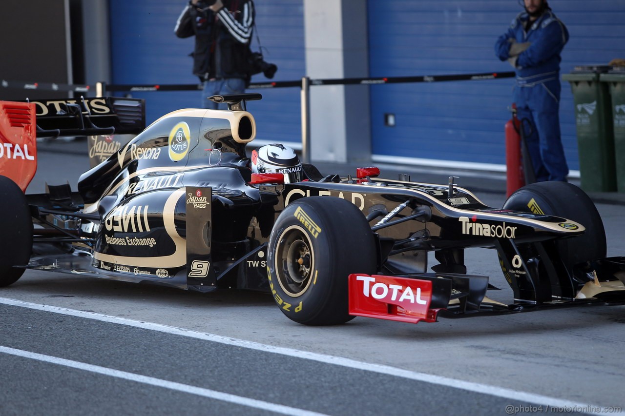 Lotus E20, Kimi Raikkonen, Lotus Renault F1 Team  - Lotus F1 Team E20 Launch