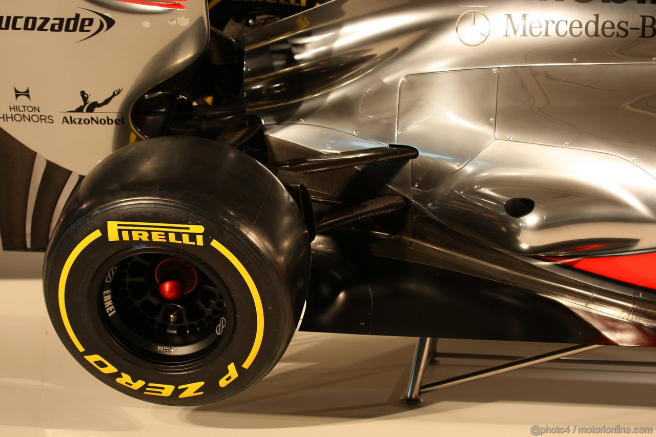 Mclaren MP4 27