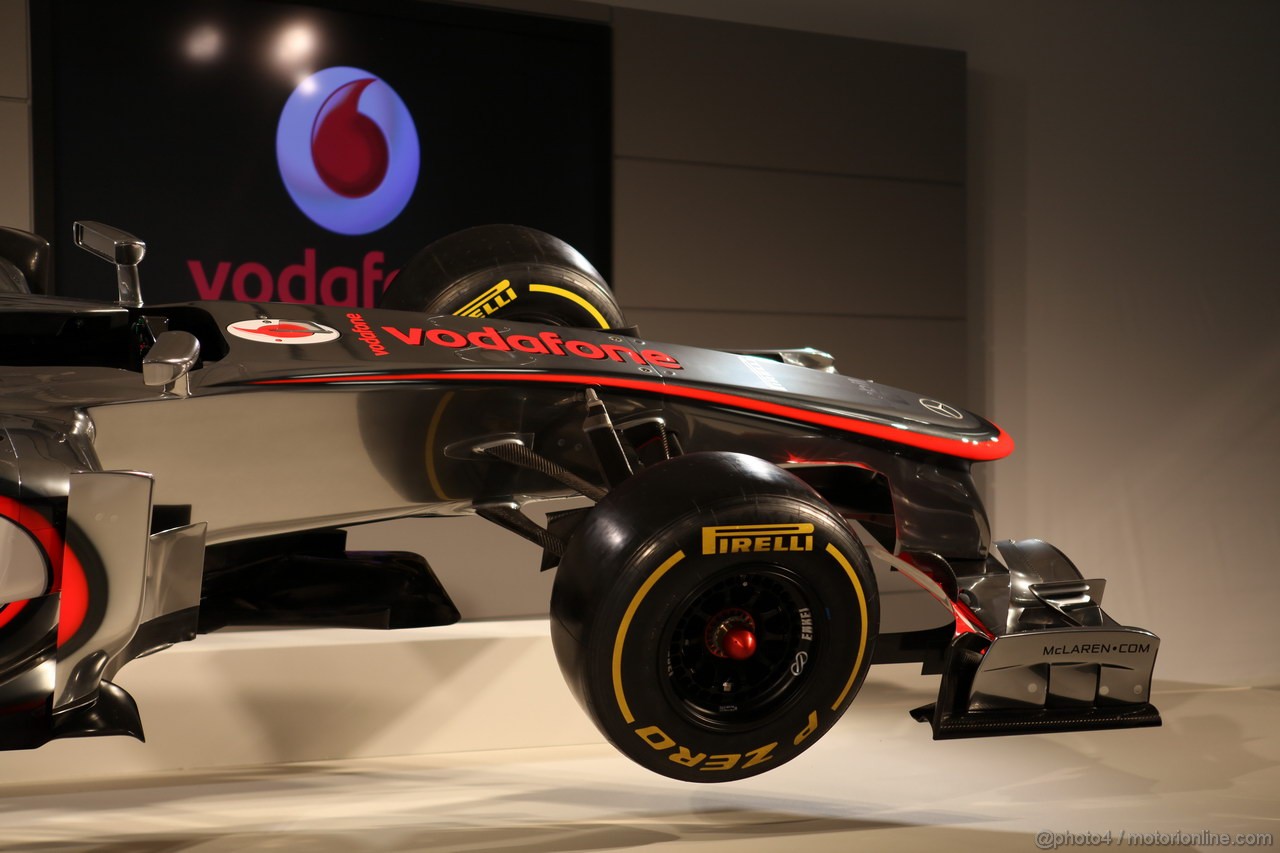 Mclaren MP4 27, The new MP4-27 - Vodafone McLaren Mercedes MP4-27 launch, McLaren Technology Centre 