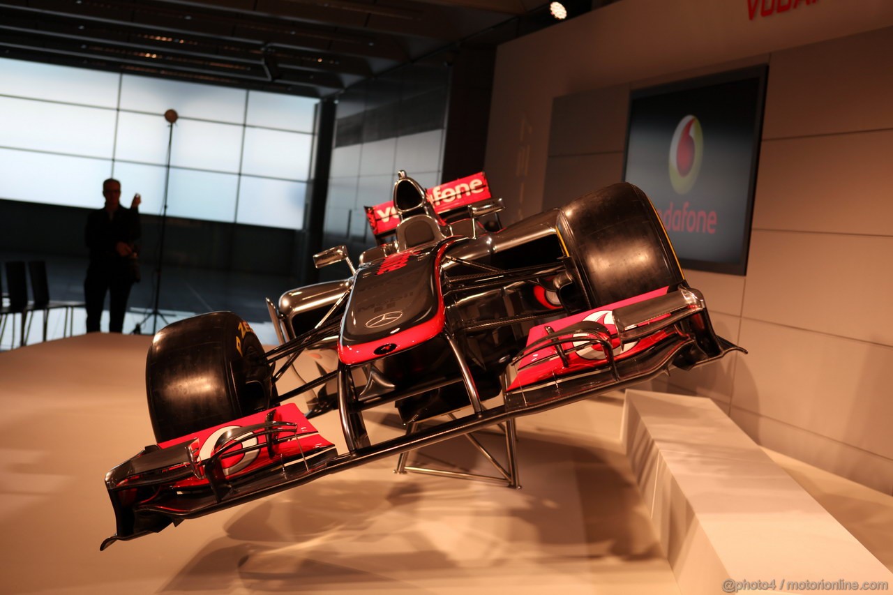 Mclaren MP4 27