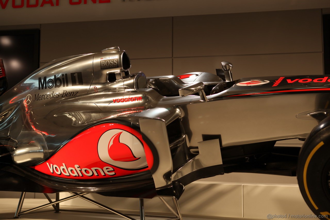 Mclaren MP4 27