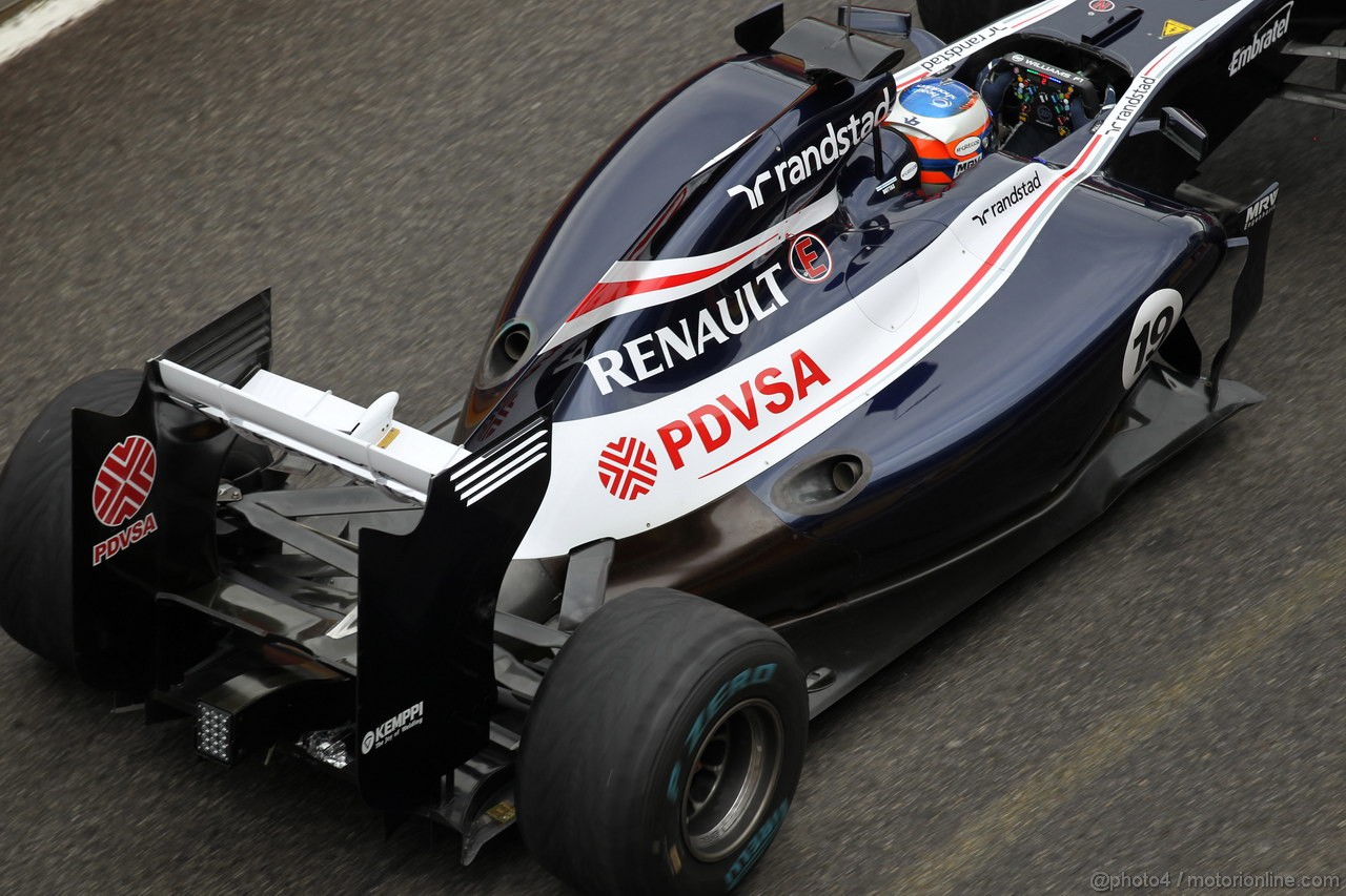 Mugello Test Maggio 2012, exhaust e rear wing of the Williams 
01.05.2012. Formula 1 World Championship, Testing, Mugello, Italy 
 