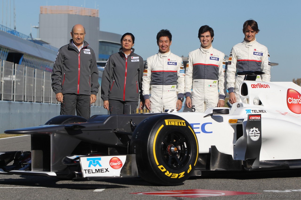 Sauber C31, Peter Sauber (SUI), Sauber F1 Team, Team Principal with Monisha Kaltenborn (AUT), Managing director, Sauber F1 Team, Kamui Kobayashi (JAP), Sauber F1 Team, Sergio Perez (MEX), Sauber F1 Team e Esteban Gutierrez (MEX), Sauber F1 Team - Sauber C31 Ferrari Launch 