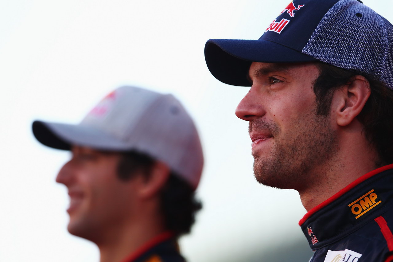 Toro Rosso STR7, JEREZ DE LA FRONTERA, SPAIN - FEBRUARY 06:  Scuderia Toro Rosso driver Jean-Eric Vergne of France attends the unveiling of the new Scuderia Toro Rosso STR7 at the Circuito de Jerez on February 6, 2012 in Jerez de la Frontera, Spain.  (Photo by Clive Mason/Getty Images)