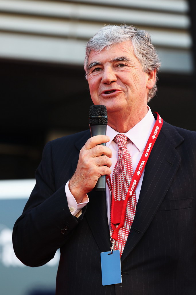 Toro Rosso STR7, JEREZ DE LA FRONTERA, SPAIN - FEBRUARY 06:  CEPSA Co-Chairman Santiago Bergareche attends the launch of the new Scuderia Toro Rosso STR7 at the Circuito de Jerez on February 6, 2012 in Jerez de la Frontera, Spain.  (Photo by Mark Thompson/Getty Images)