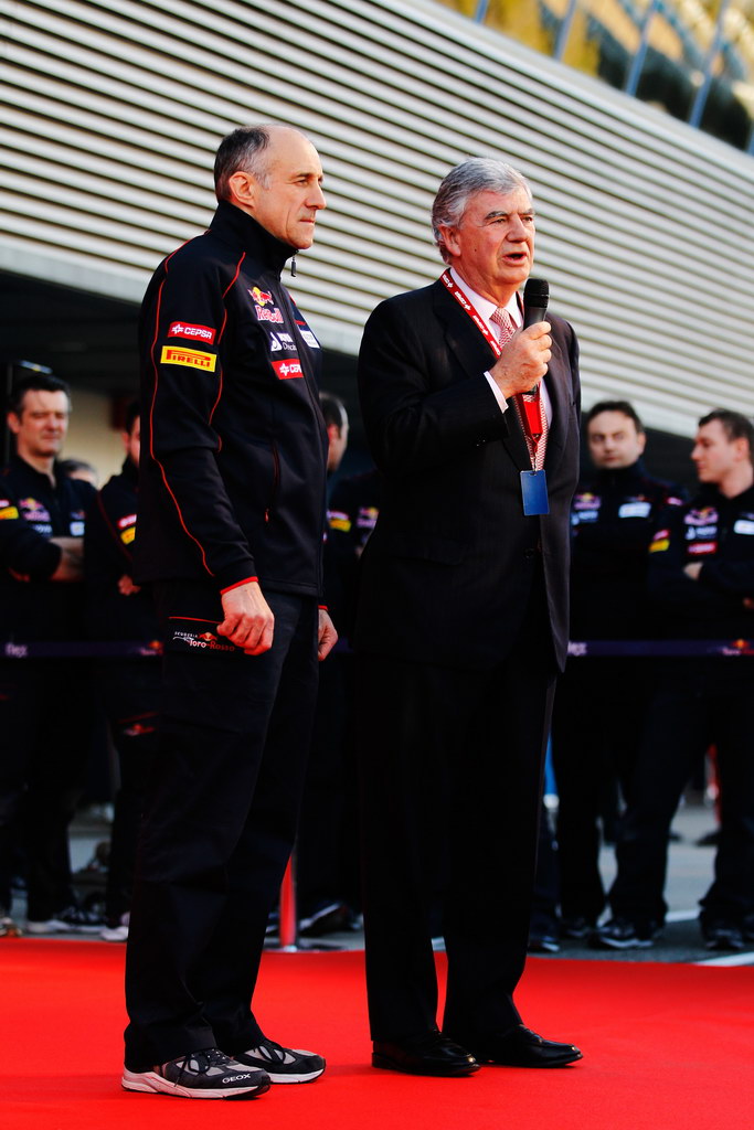 Toro Rosso STR7, JEREZ DE LA FRONTERA, SPAIN - FEBRUARY 06:  Scuderia Toro Rosso Team Principal Franz Tost (L) e CEPSA Co-Chairman Santiago Bergareche (R) attend the launch of the new Scuderia Toro Rosso STR7 at the Circuito de Jerez on February 6, 2012 in Jerez de la Frontera, Spain.  (Photo by Paul Gilham/Getty Images)