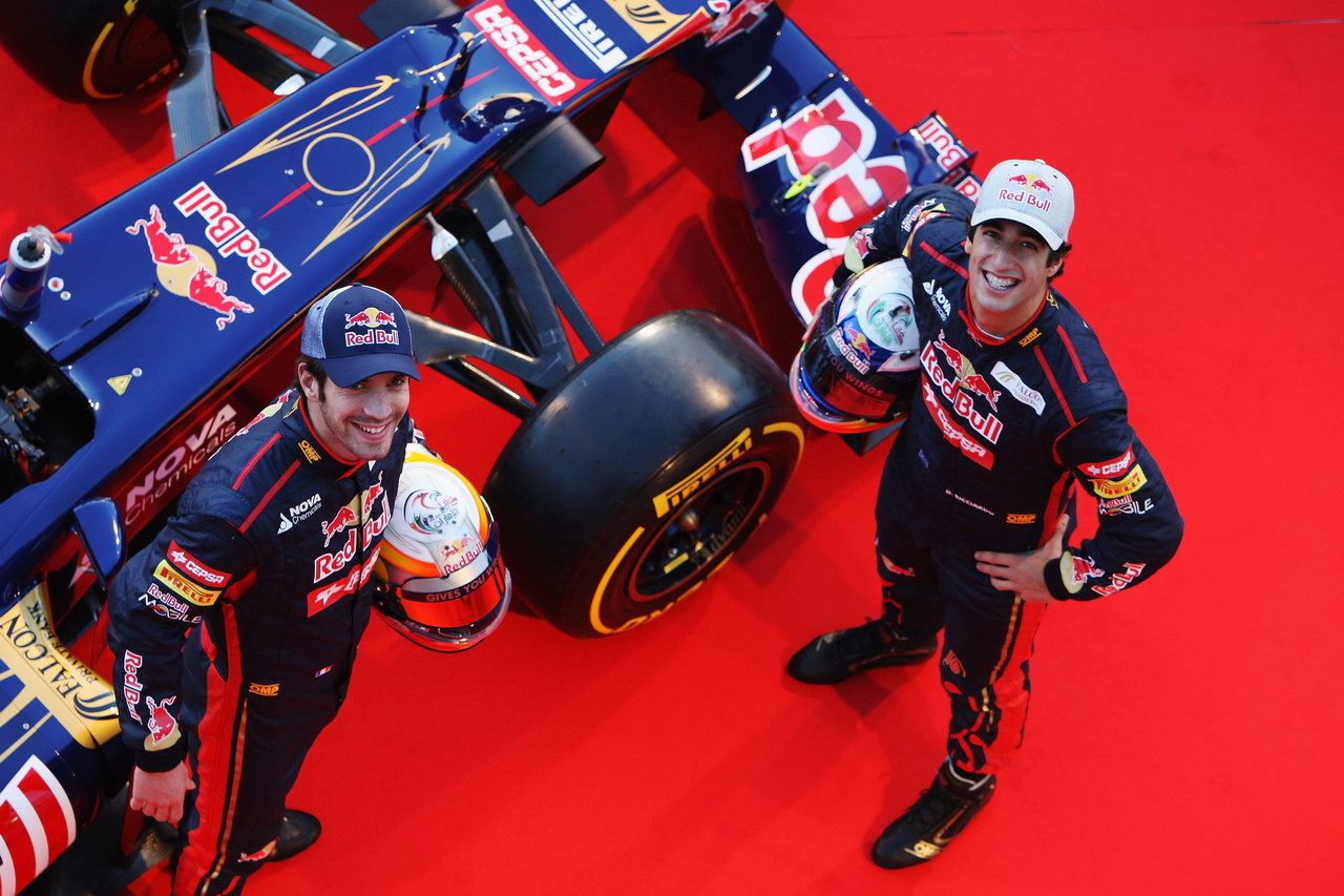 Toro Rosso STR7, JEREZ DE LA FRONTERA, SPAIN - FEBRUARY 06:  Scuderia Toro Rosso drivers Jean-Eric Vergne (L) of France e Daniel Ricciardo (R) of Australia attend the unveiling of the new Scuderia Toro Rosso STR7 at the Circuito de Jerez on February 6, 2012 in Jerez de la Frontera, Spain.  (Photo by Ker Robertson/Getty Images)