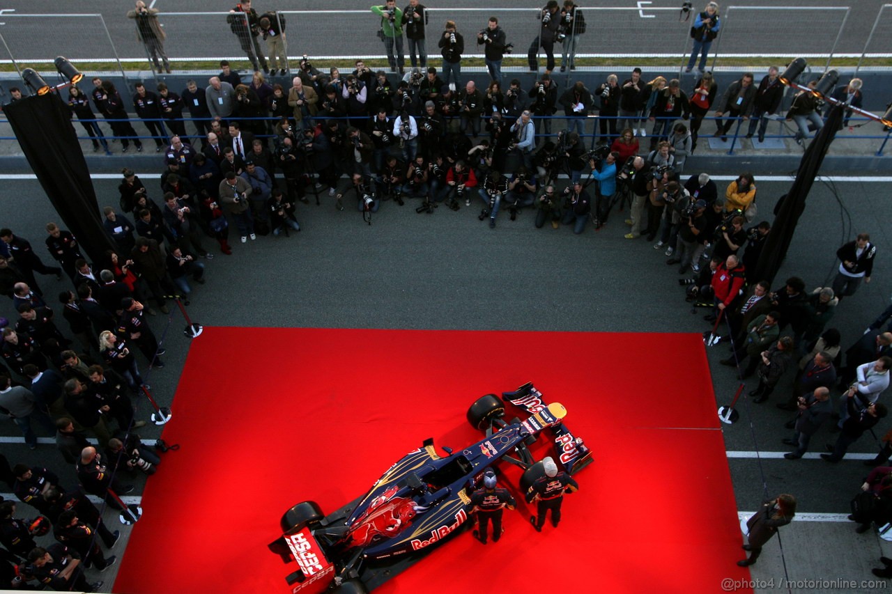 Toro Rosso STR7, 
Atmosphere - Toro Rosso STR7 Launch 