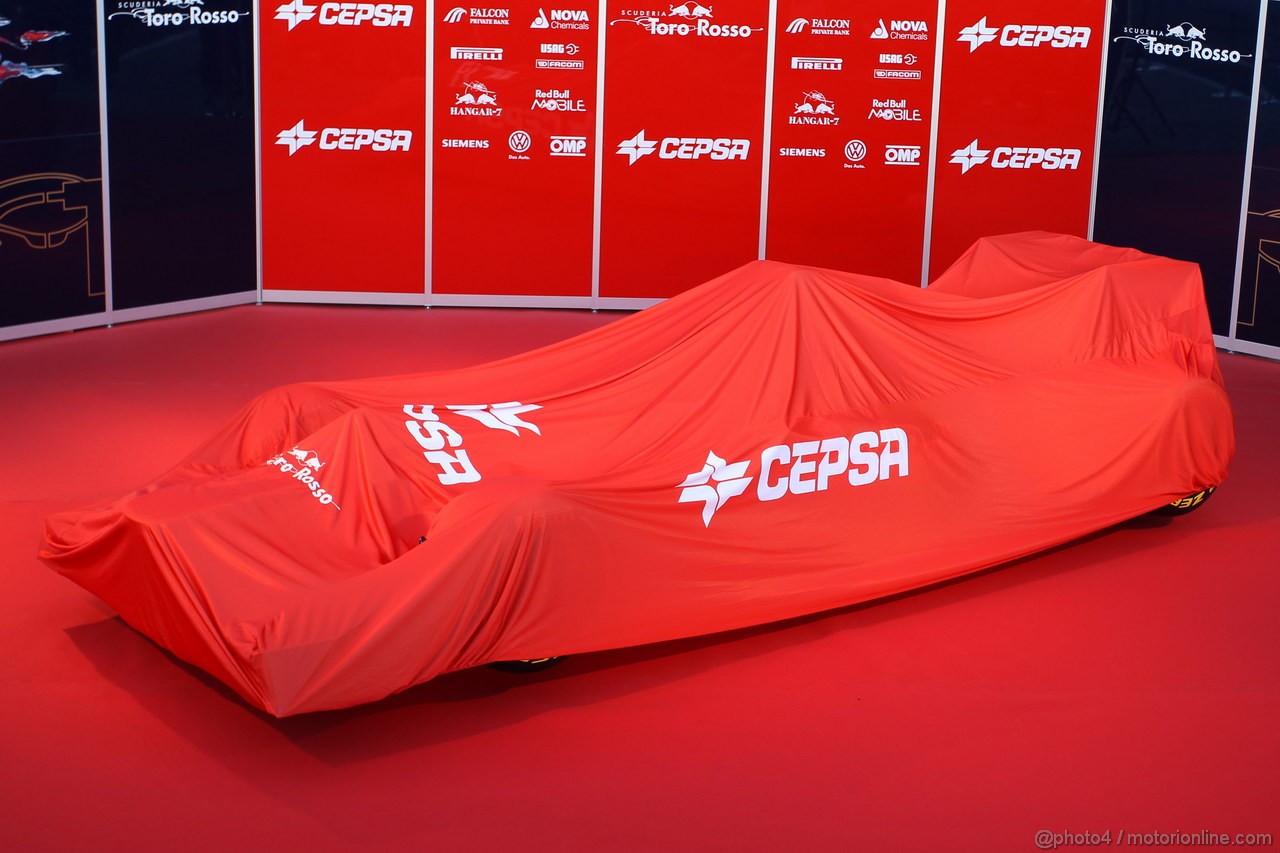 Toro Rosso STR7, 
Toro Rosso STR7 Launch 