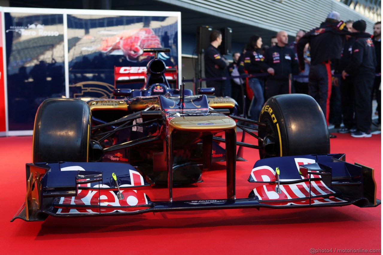 Toro Rosso STR7, Toro Rosso STR7 Launch 