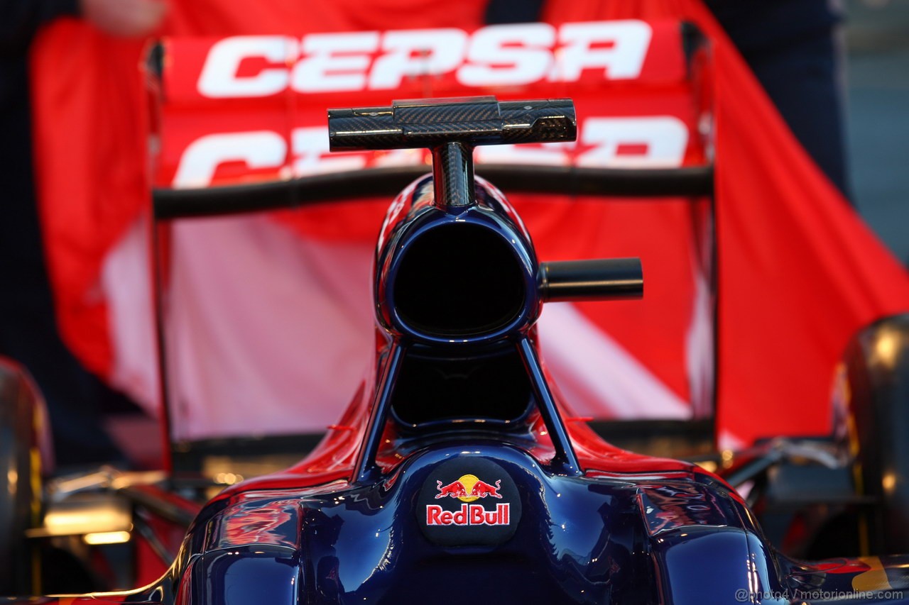 Toro Rosso STR7, 
Air intakes  - Toro Rosso STR7 Launch 