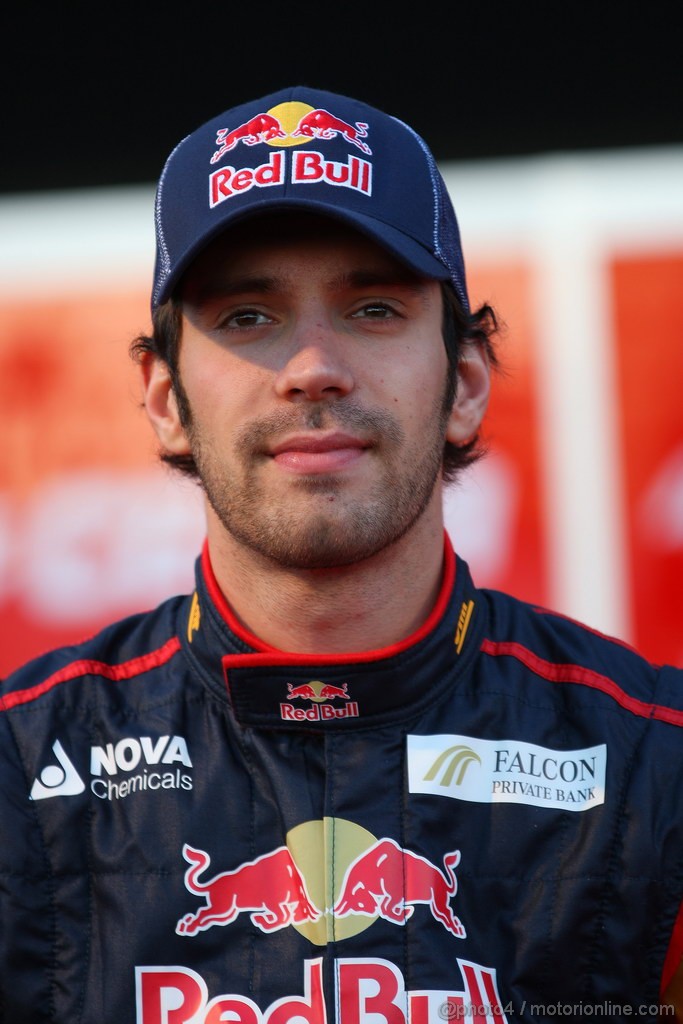 Toro Rosso STR7, 
Jean-Eric Vergne (FRA), Scuderia Toro Rosso  - Toro Rosso STR7 Launch 