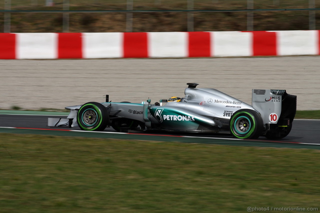 BARCELONA TEST MARZO 2013, Lewis Hamilton (GBR) Mercedes AMG F1 W04 