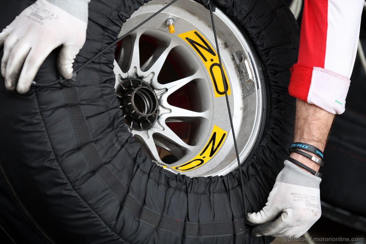 BARCELONA TEST MARZO 2013, OZ Wheels 