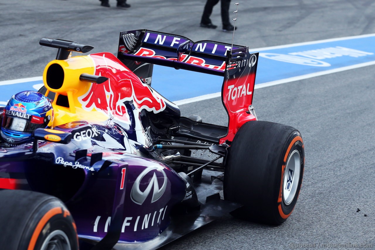 BARCELONA TEST MARZO 2013, Sebastian Vettel (GER) Red Bull Racing RB9 rear suspension.
03.03.2013. 
