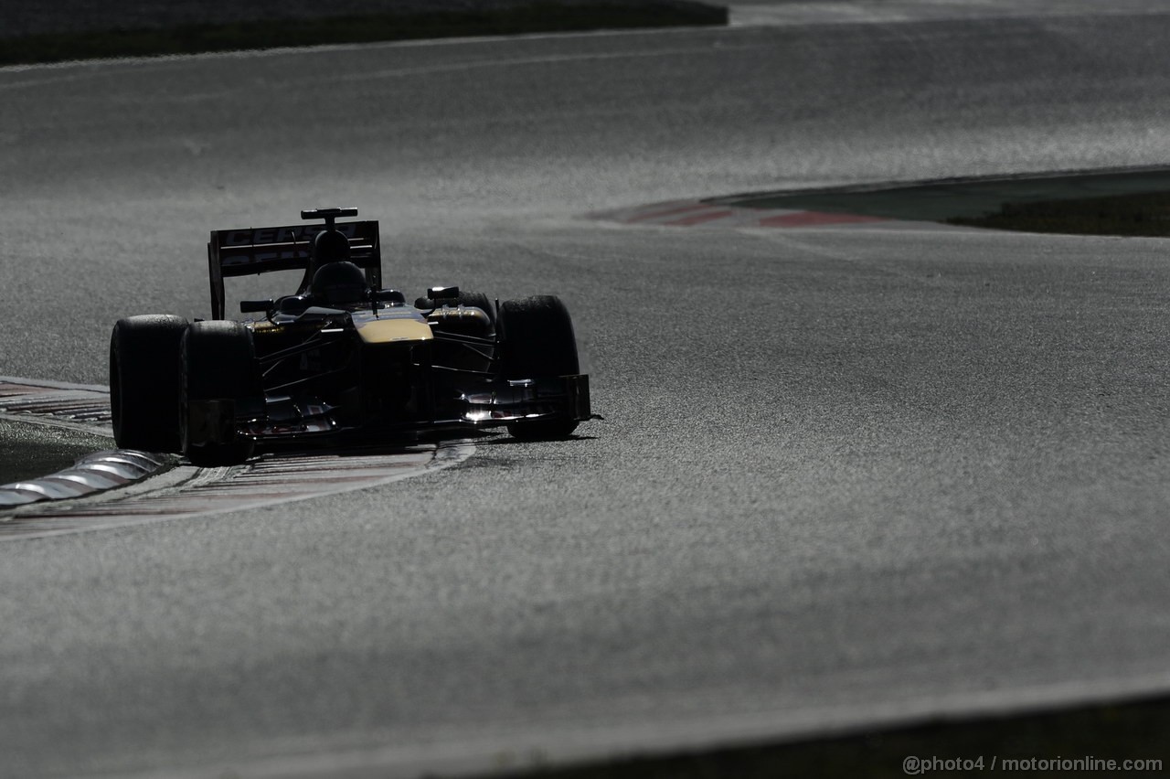 BARCELONA TEST MARZO 2013, Daniel Ricciardo (AUS) Scuderia Toro Rosso STR8.
03.03.2013. 