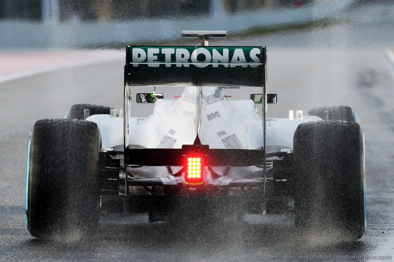BARCELONA TEST MARZO 2013, Lewis Hamilton (GBR) Mercedes AMG F1 W04 leaves the pits.
28.02.2013. 