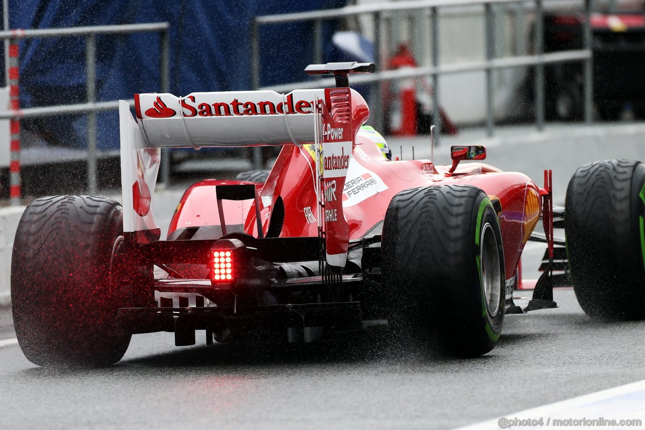 BARCELONA TEST MARZO 2013, Felipe Massa (BRA) Ferrari F138 leaves the pits.
28.02.2013. 