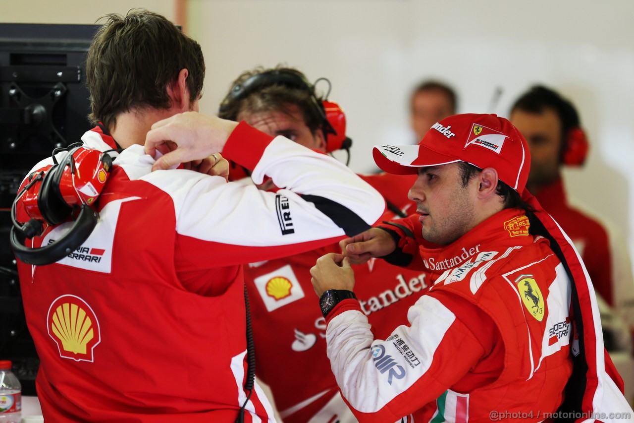 BARCELONA TEST MARZO 2013, Felipe Massa (BRA) Ferrari with Rob Smedley (GBR) Ferrari Gara Engineer.
28.02.2013. 