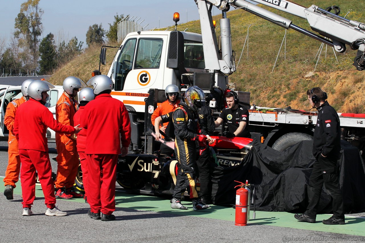 BARCELONA TEST MARZO 2013, Davide Valsecchi (ITA) Lotus F1 E21 Third Driver stops on the circuit.
02.03.2013. 